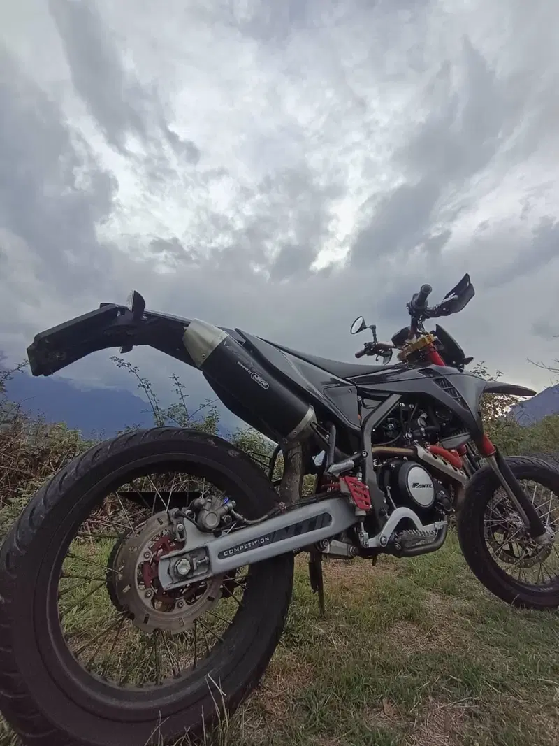 Fantic Motor XMF 125 Motard Competition 4T (2023 - 24) (2)