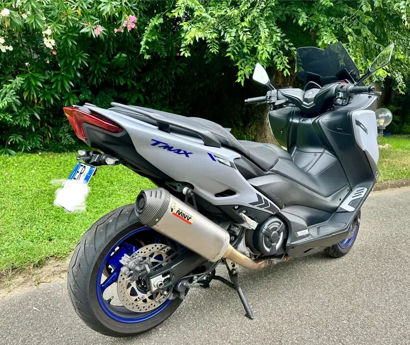 Yamaha T-Max 560 (2020 - 21) (3)