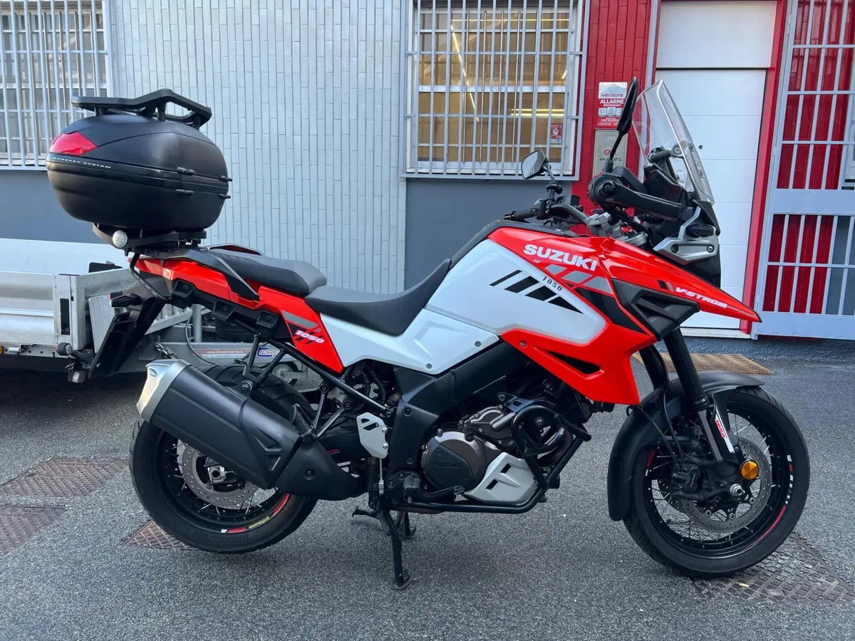 Suzuki V-Strom 1050XT (2020 - 23) (2)