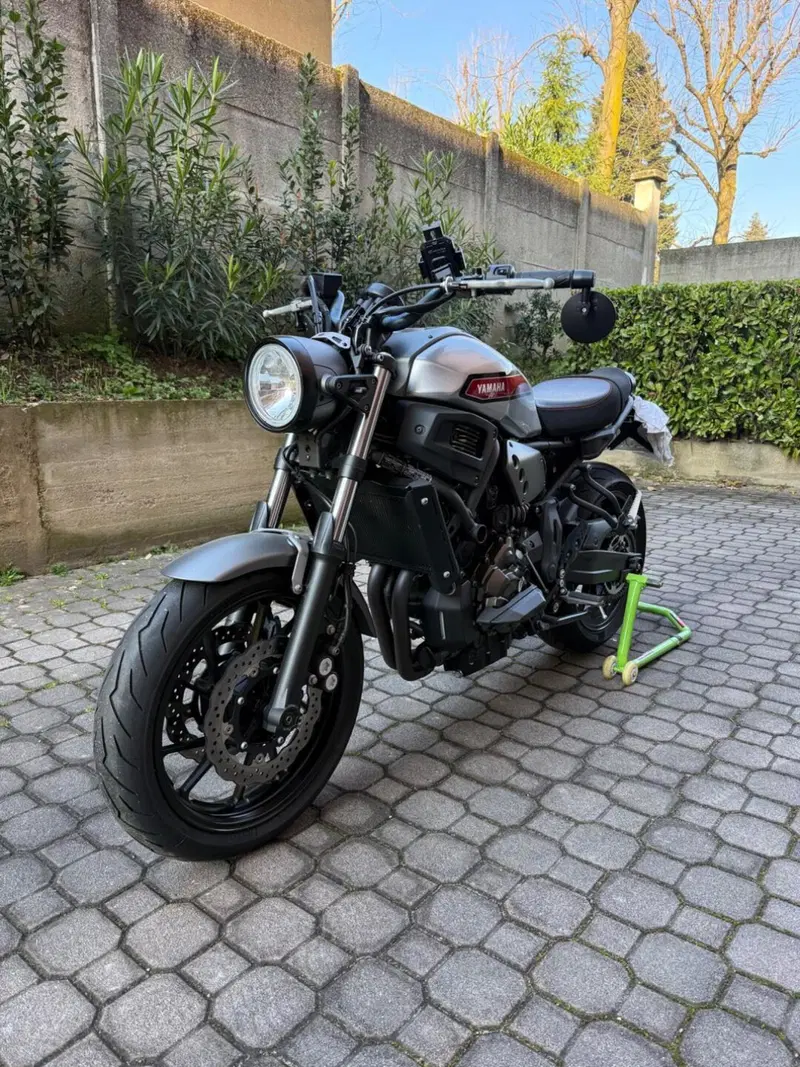 Yamaha XSR 700 ABS (2016 - 20) (12)
