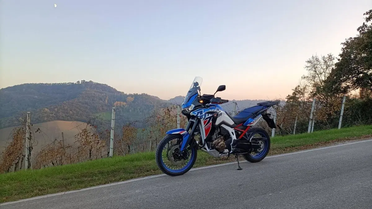 Honda Africa Twin CRF 1100L Urban DCT (2022 - 23) (2)
