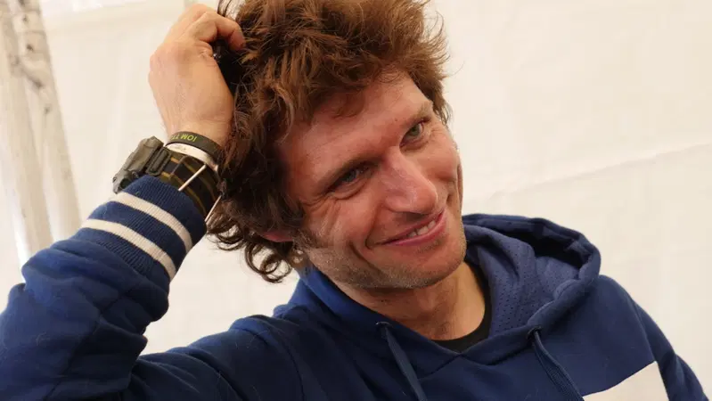 Guy Martin, il TT e il "cocktail" di efedrina per finanziare la passione