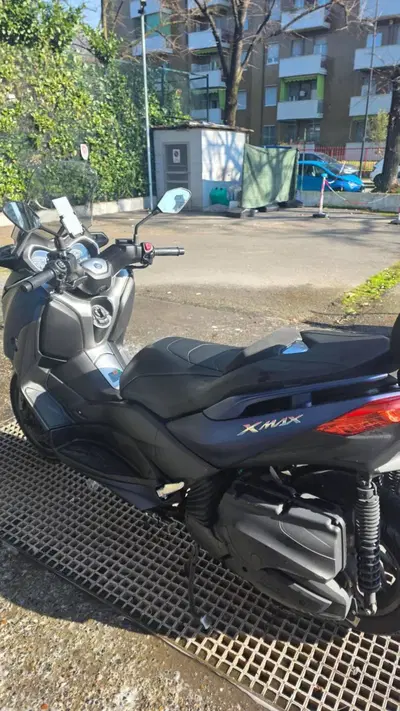 Yamaha X-Max 400 ABS (2017 - 20) usata