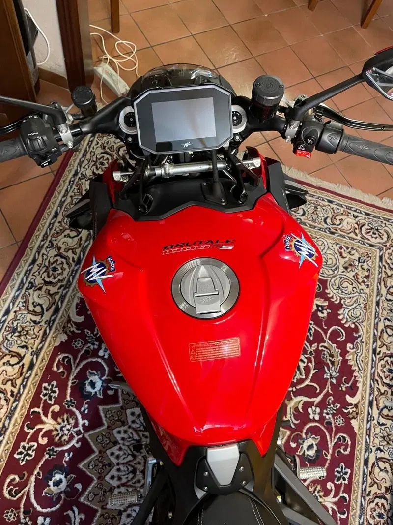 MV Agusta Brutale 1000 RS (2022 - 26) (6)