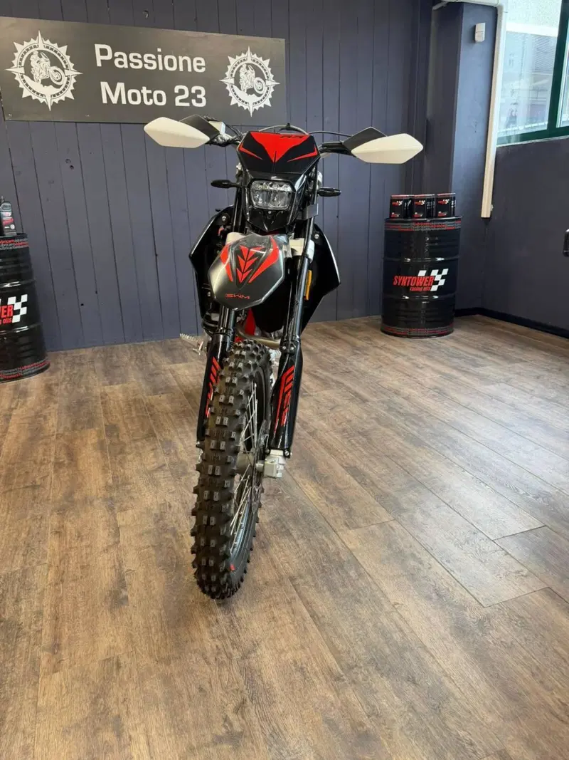 Swm RS 500 R (2021 - 25) (5)