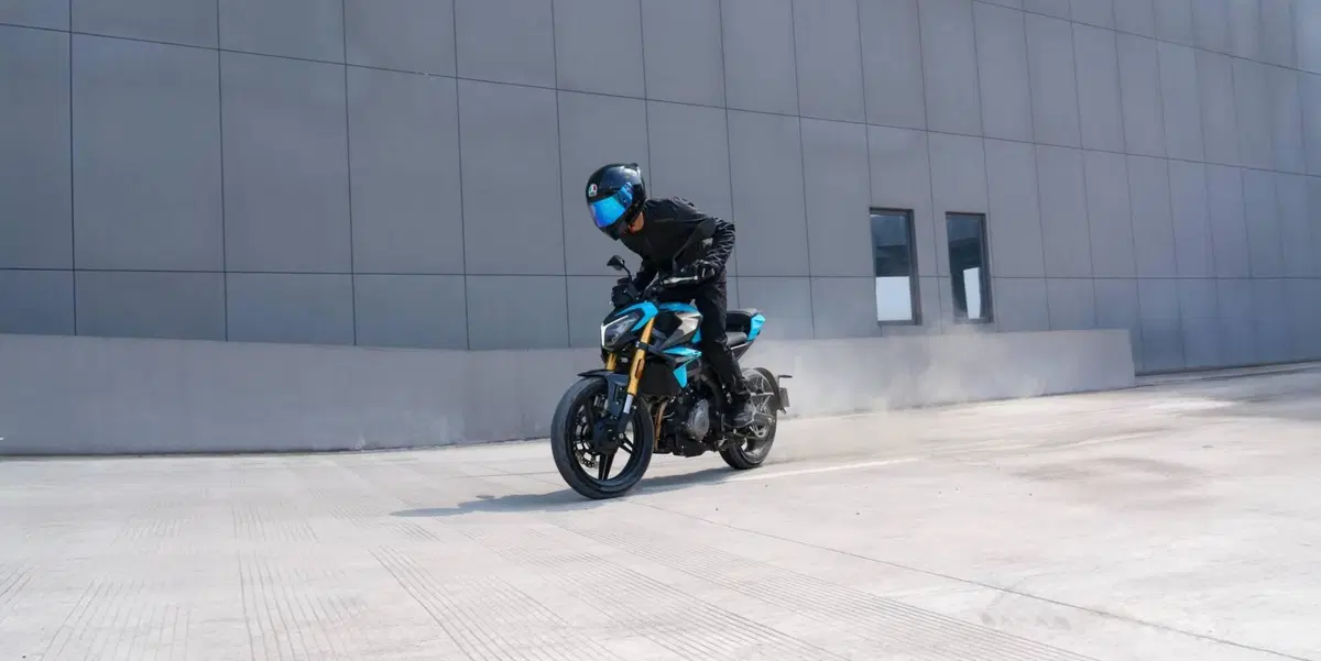 Morbidelli F352 (2026) (8)
