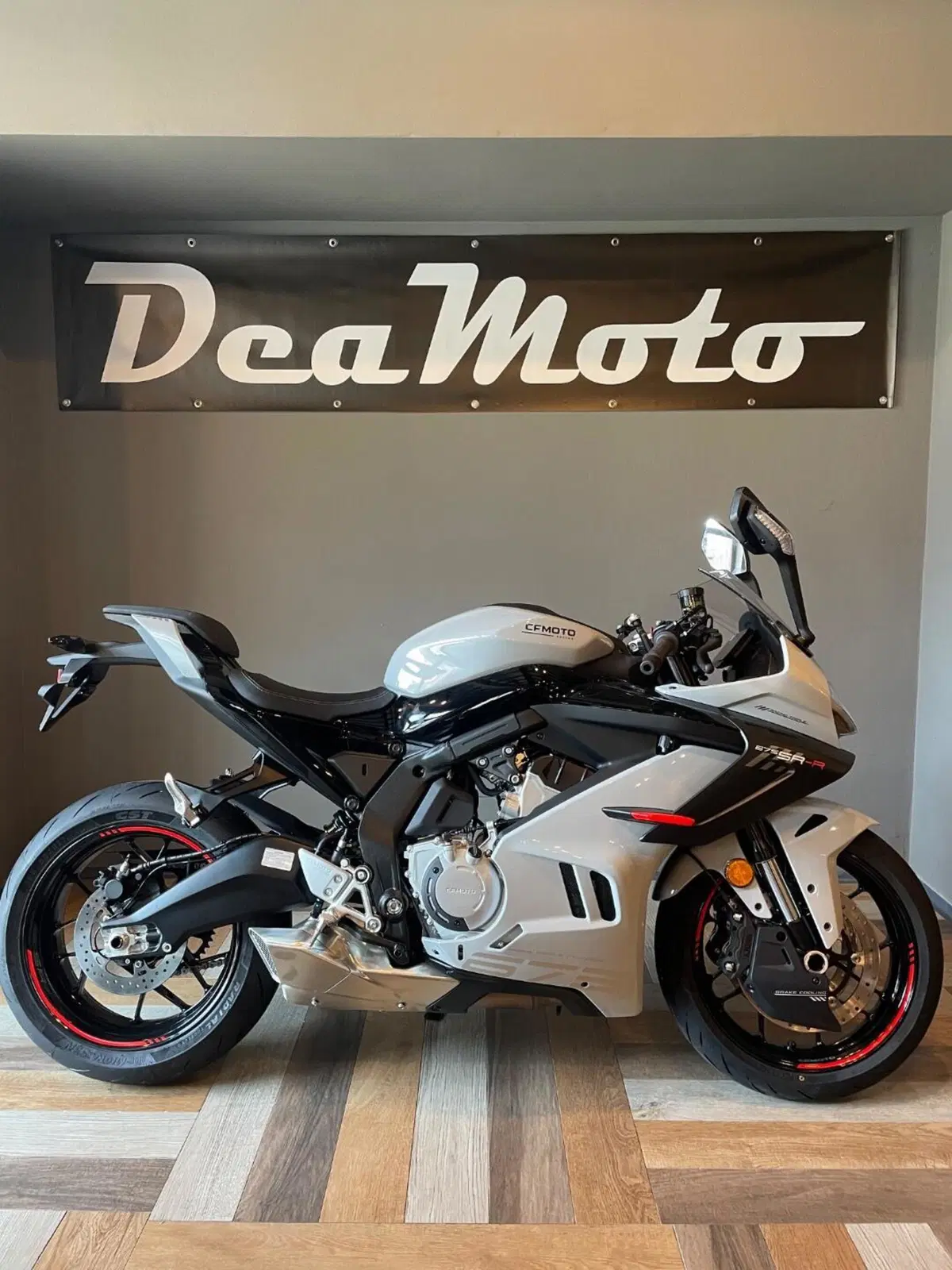 CFMOTO 675SR-R (2025 - 26) (2)