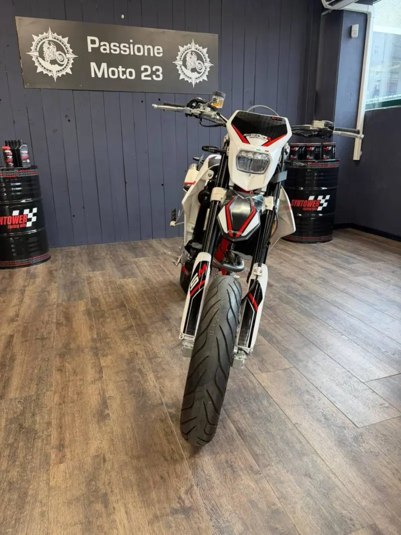 Swm SM 500 R (2025 - 26) (2)