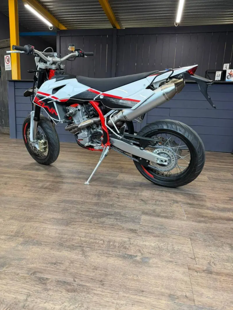 Swm SM 500 R (2025 - 26) (4)