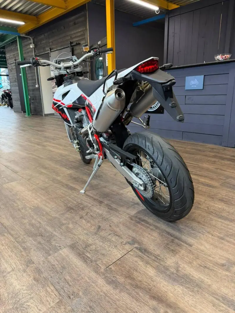 Swm SM 500 R (2025 - 26) (5)