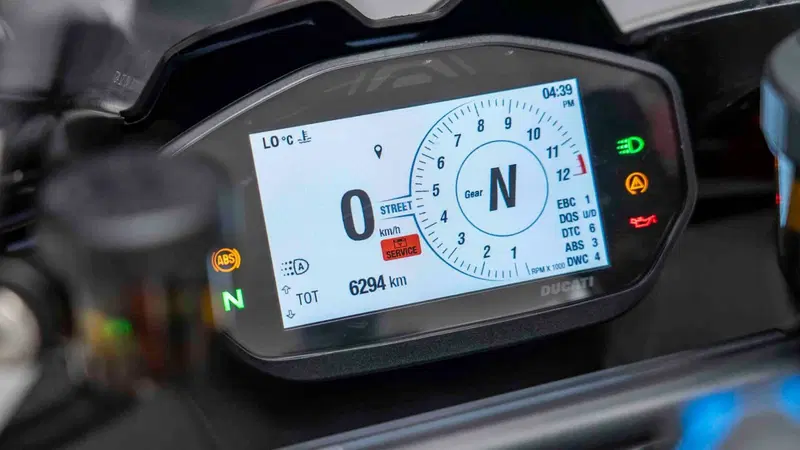 Ducati Panigale V2 Bayliss 1st Championship 20th Anniversary (2021 - 24) (20)