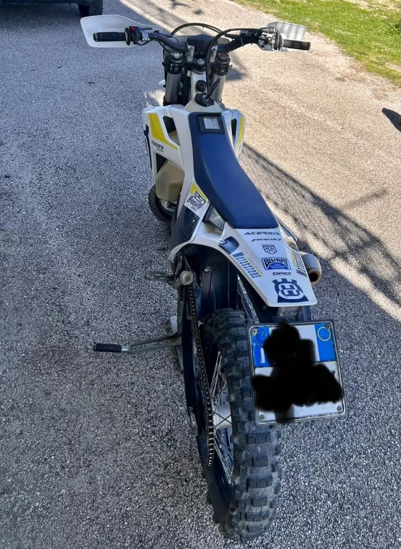 Husqvarna TE 250i (2019) (5)