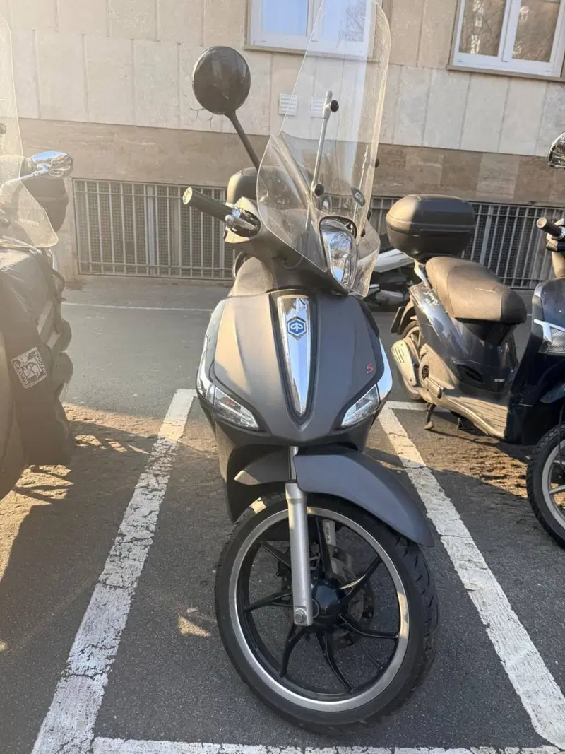 Piaggio Liberty S 50 4T (2020) (2)