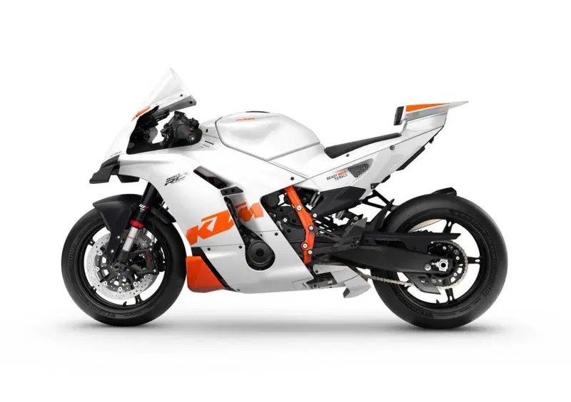 KTM 990 RC R 990 RC R Track (2026) (4)