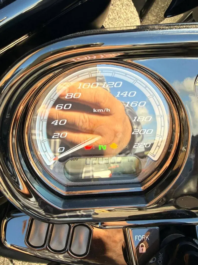 Harley-Davidson 114 Road Glide Limited (2020) - FLTRK (10)