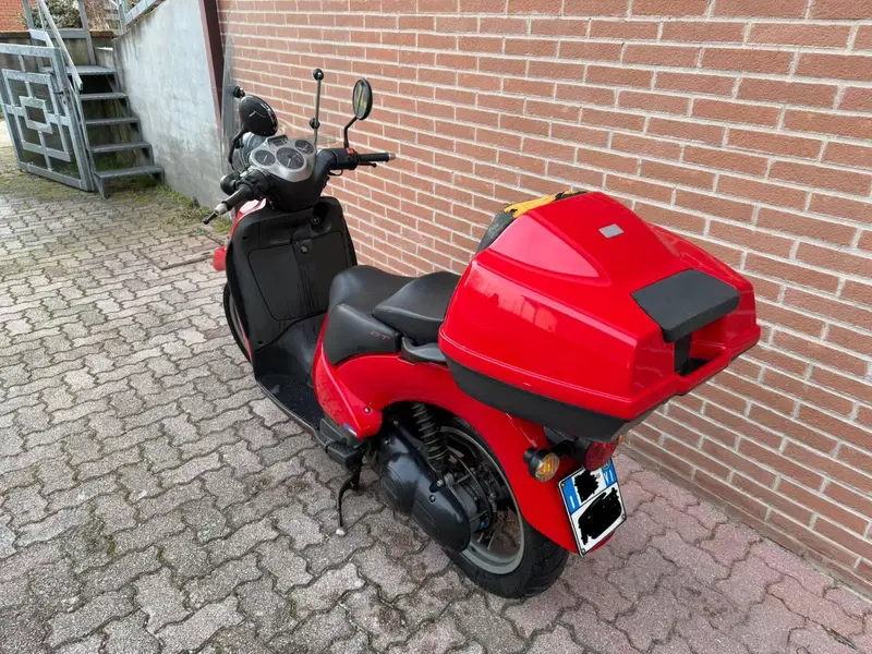 Aprilia Scarabeo 125 GT (2002 - 07) (4)