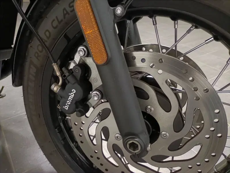 Triumph Bonneville T120 Black (2021 - 25) (13)