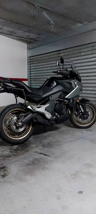 CFMOTO 700MT (2024 - 26) usata