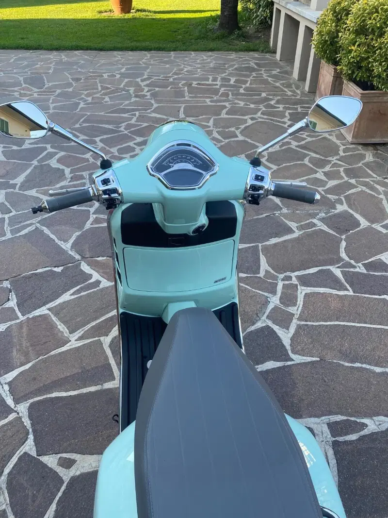 Vespa GTS 125 (2025 - 26) (2)