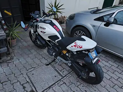 Ducati Monster 696 (2008 - 13) usata
