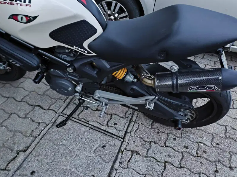 Ducati Monster 696 (2008 - 13) (3)