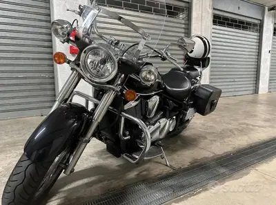 Kawasaki Vulcan VN 900 Classic (2006 - 10) usata
