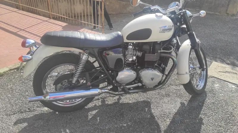 Triumph Bonneville (2007 - 16) (3)