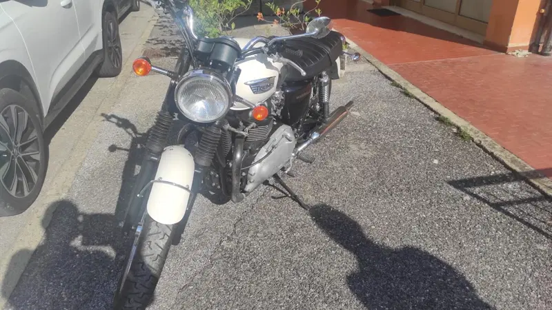 Triumph Bonneville (2007 - 16) (6)