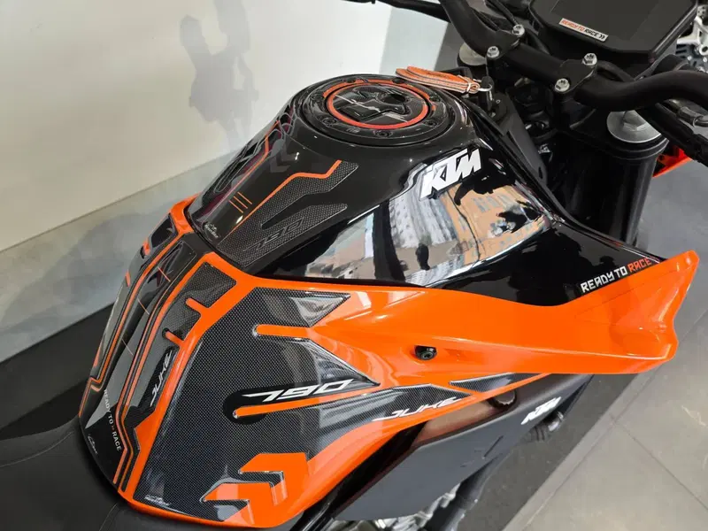 KTM 790 Duke (2025 - 26) (10)
