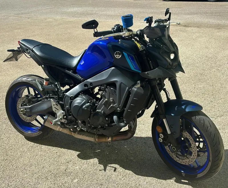 Yamaha MT-09 (2021 - 23) (2)