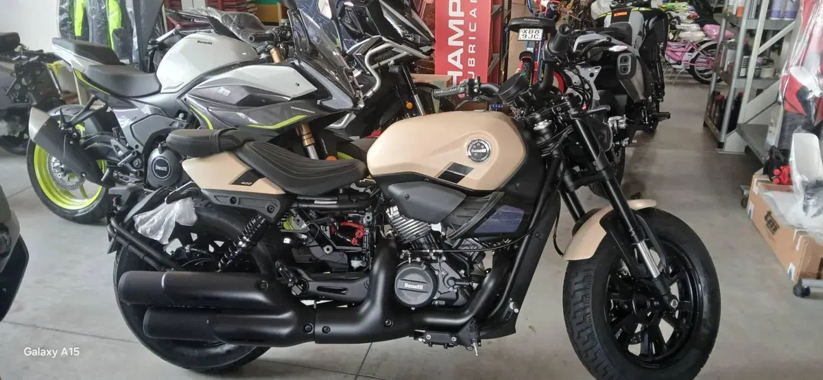 Benelli Leoncino 400 Bobber (2026)