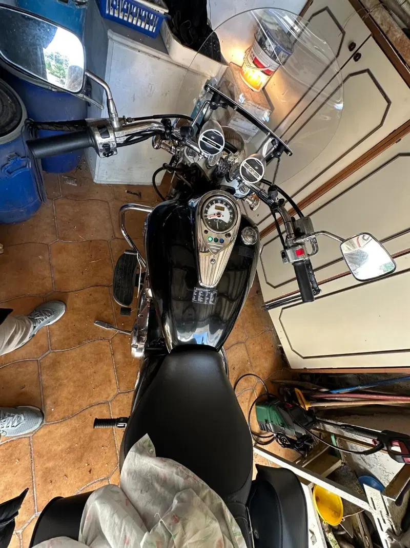 Kawasaki Vulcan VN 900 Classic (2006 - 10) (4)