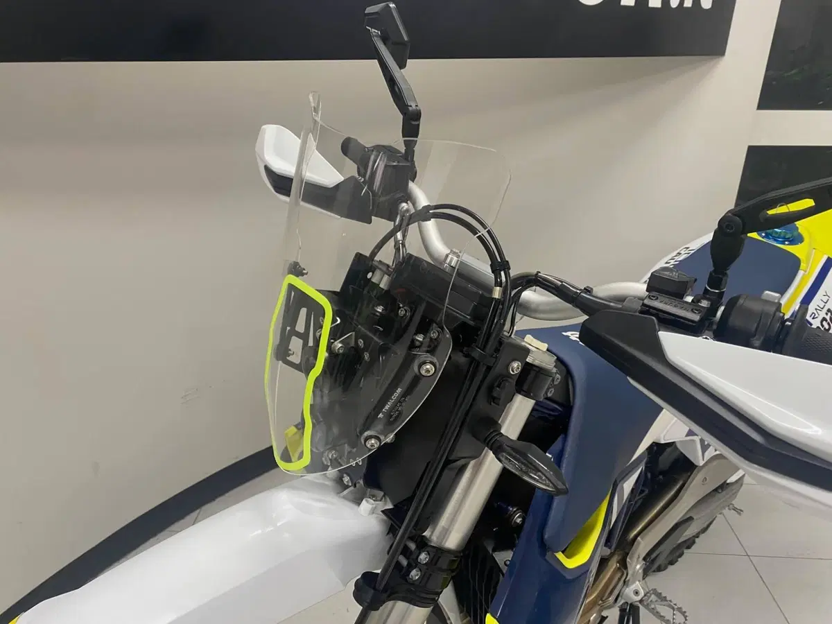 Husqvarna 701 Enduro (2023 - 25) (7)