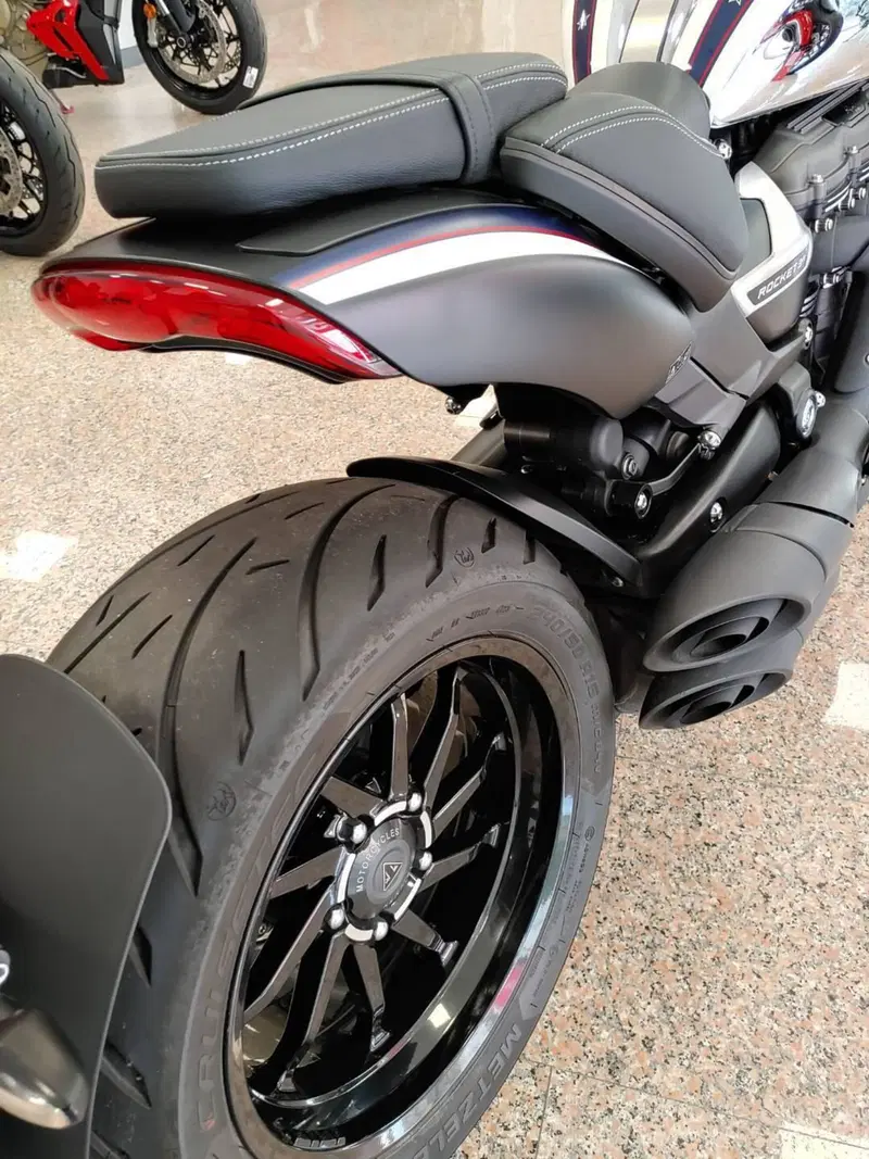 Triumph Rocket 3 GT Evel Knievel Special Edition (2025) (13)