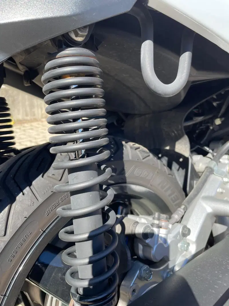 Yamaha X-Max 250 (2010 - 13) (5)