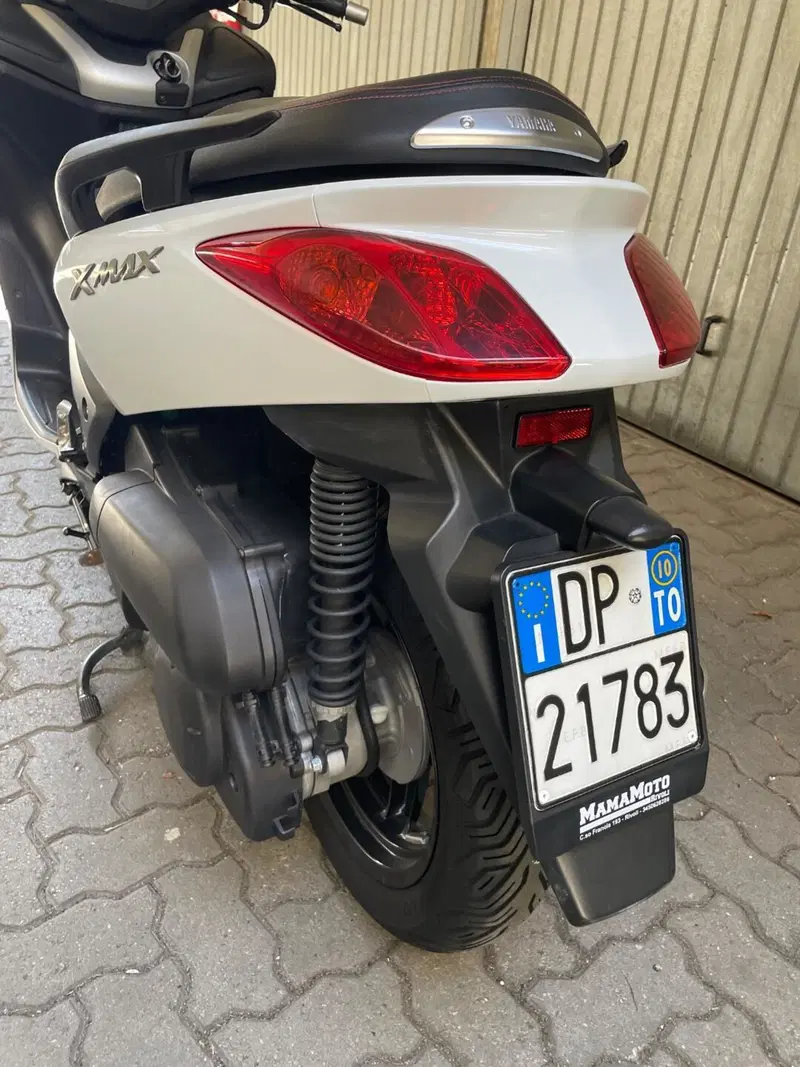 Yamaha X-Max 250 (2010 - 13) (10)
