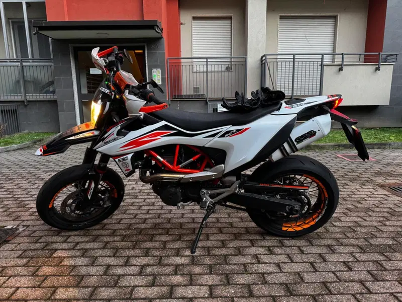KTM 690 SMC R (2019 - 20)