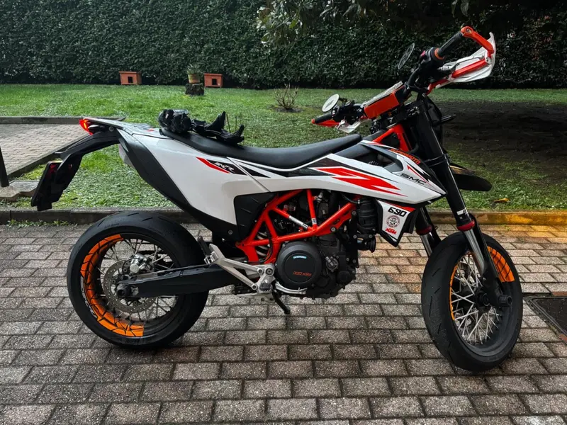 KTM 690 SMC R (2019 - 20) (2)