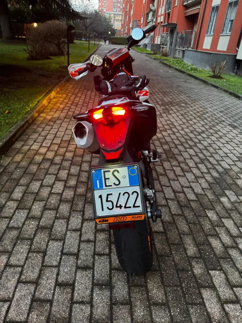 KTM 690 SMC R (2019 - 20) (3)