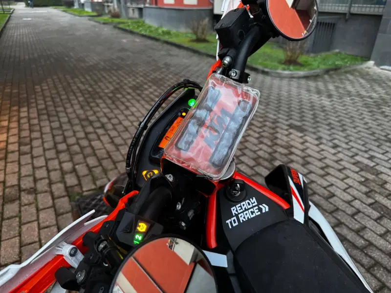 KTM 690 SMC R (2019 - 20) (7)