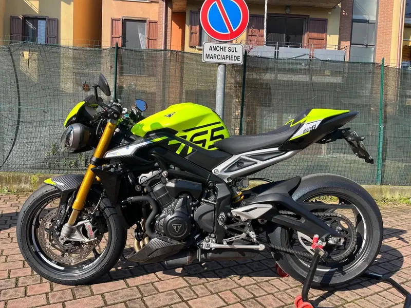 Triumph Street Triple 765 Moto2 Edition (2023 - 24) (5)