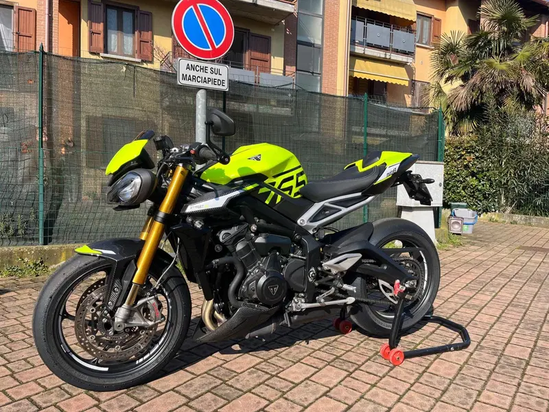 Triumph Street Triple 765 Moto2 Edition (2023 - 24) (6)