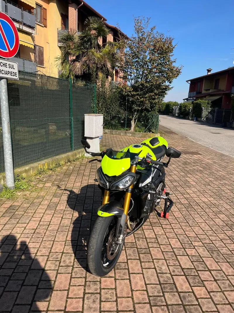 Triumph Street Triple 765 Moto2 Edition (2023 - 24) (10)