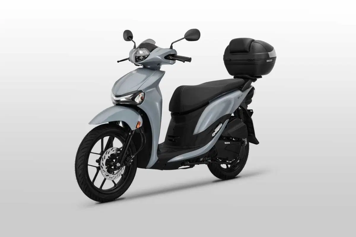 SYM BWT 125: lo scooter urbano che guarda alla natura (e alle tasche di chi lo guida) (9)