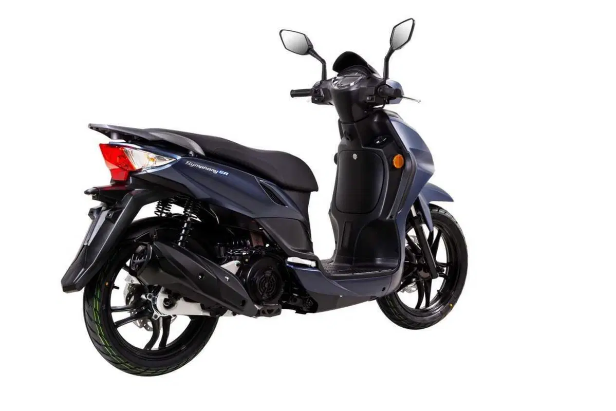 SYM Symphony SR 2026: restyling deciso per lo scooter 125 che punta ai giovani (4)