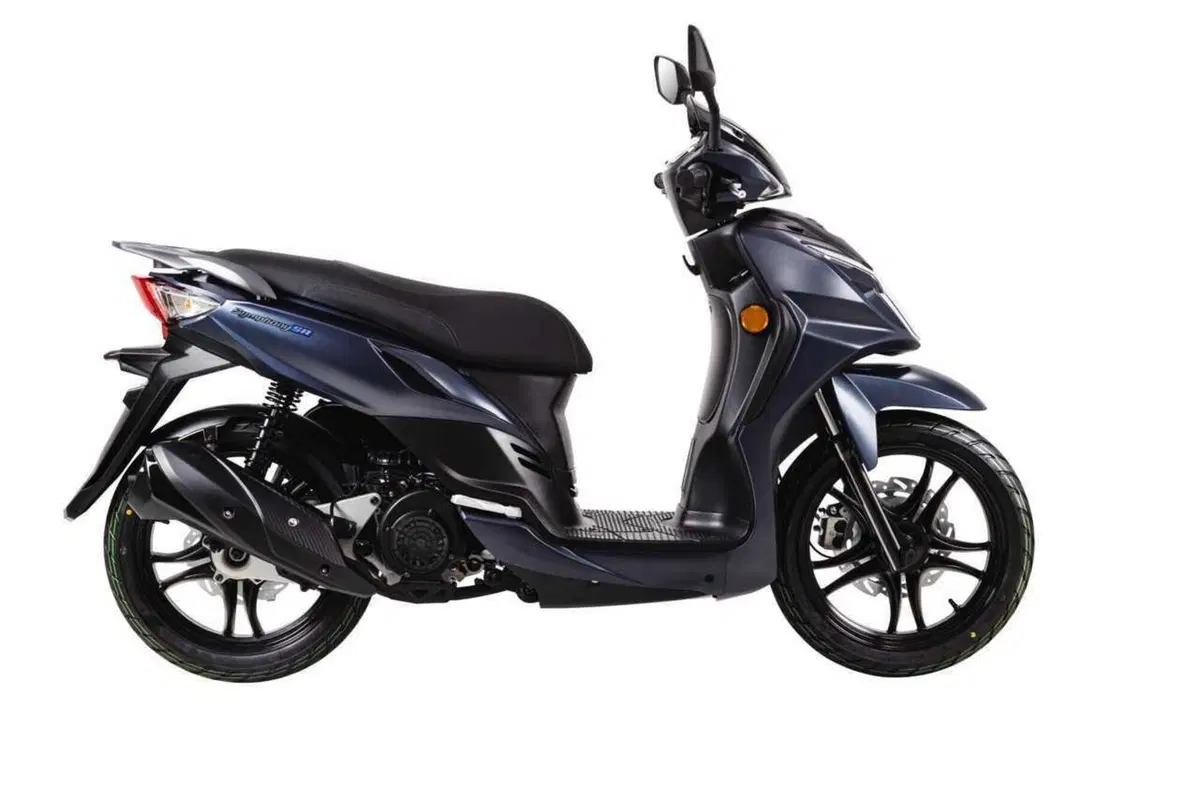 SYM Symphony SR 2026: restyling deciso per lo scooter 125 che punta ai giovani (5)