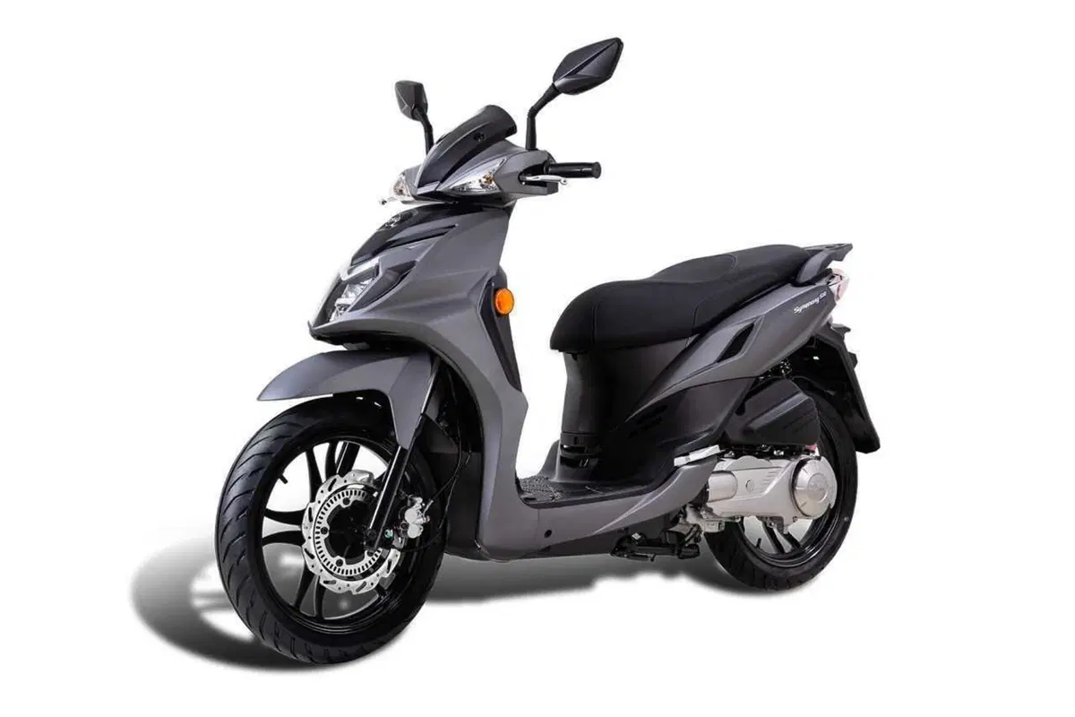 SYM Symphony SR 2026: restyling deciso per lo scooter 125 che punta ai giovani (10)