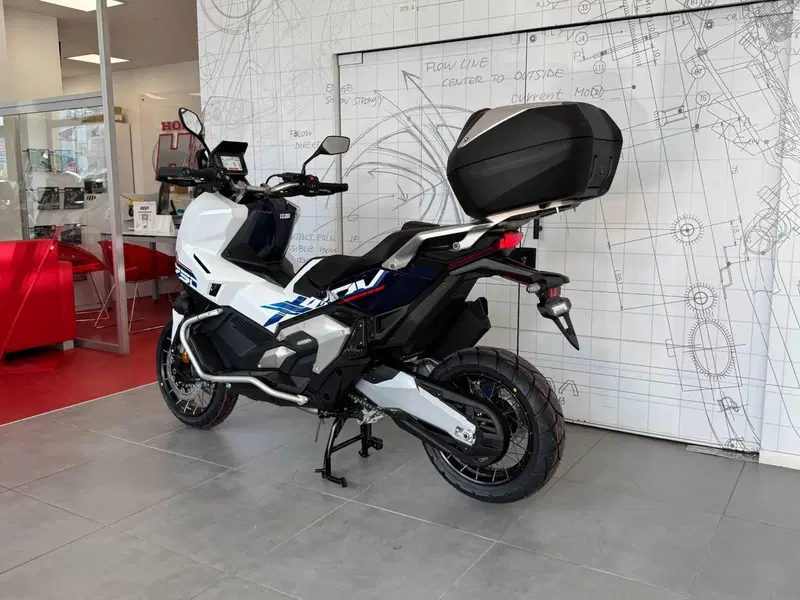 Honda X-ADV 750 Special Edition Adventure (2026) (6)