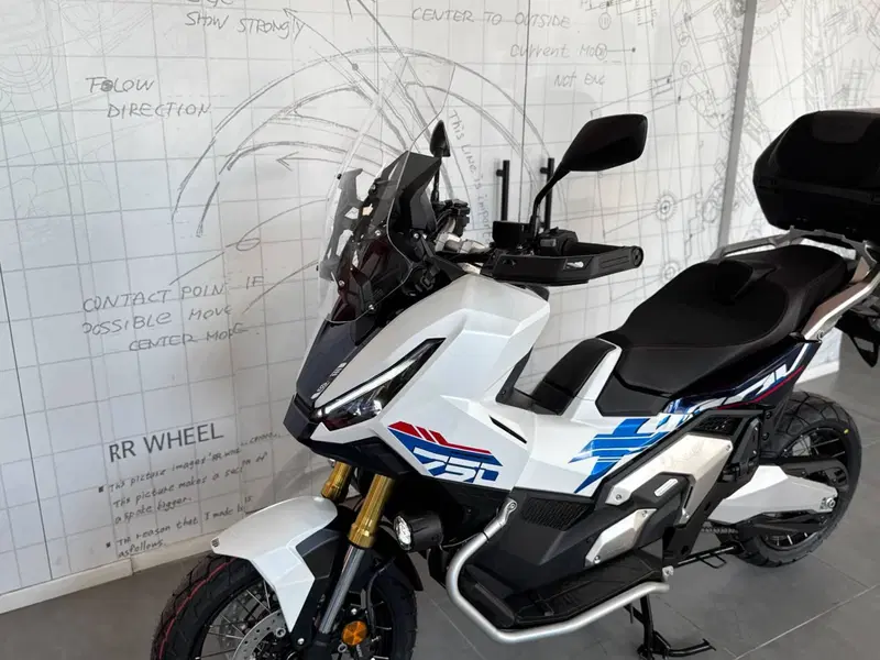Honda X-ADV 750 Special Edition Adventure (2026) (15)