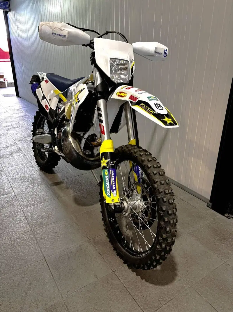 Husqvarna TE 300 Heritage (2023) (6)